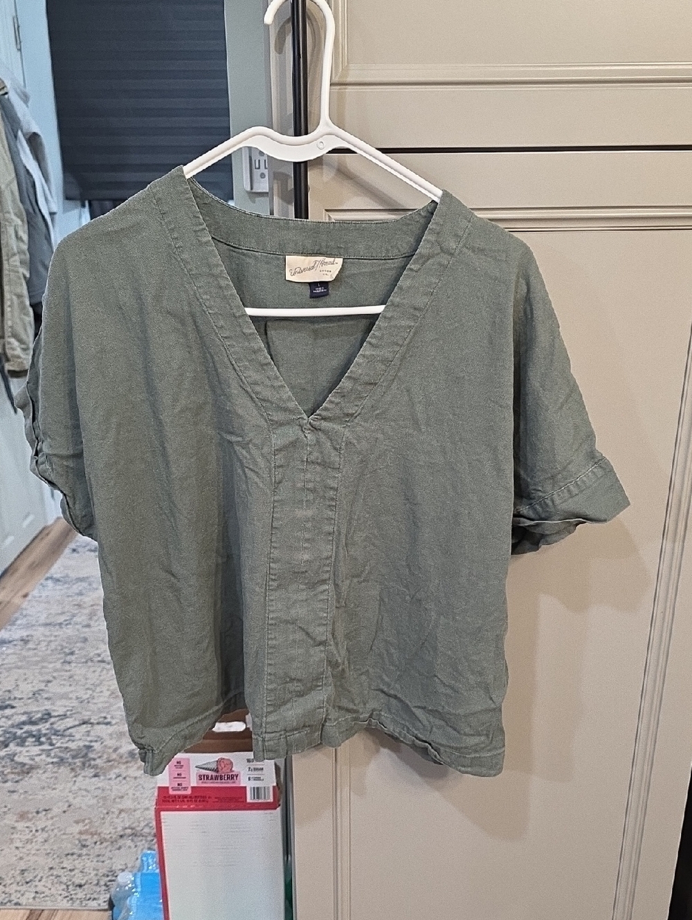 Universal Thread Olive V-Neck Boxy Top